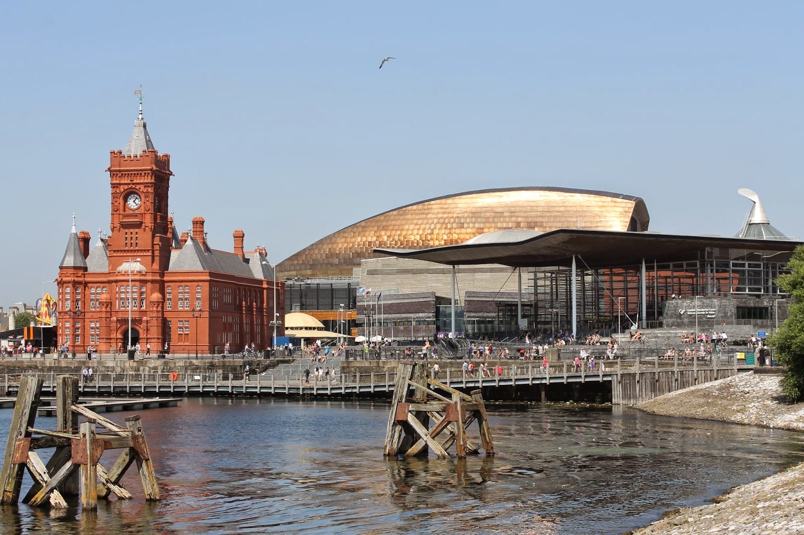 Cardiff Bay Waterfront Master Plan - Urban Strategies